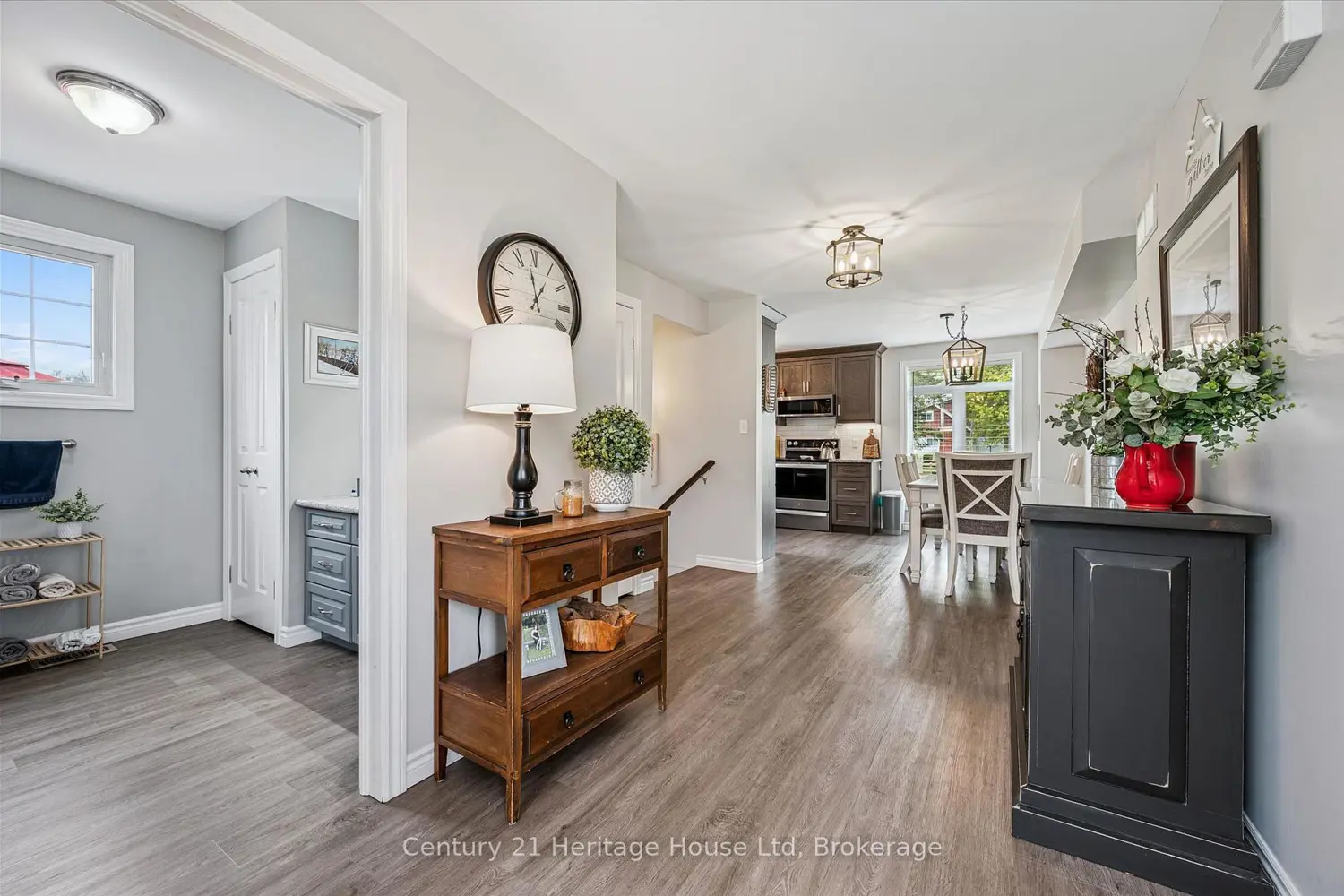 584077 Beachville Road photo 4