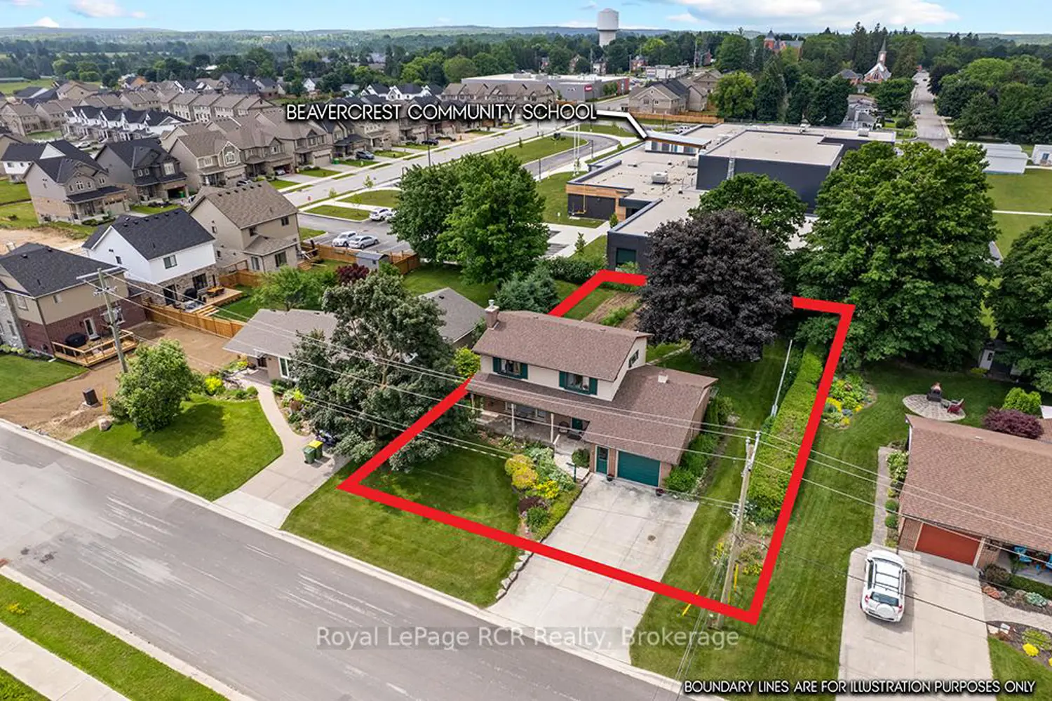 56 Herbert Avenue photo 3