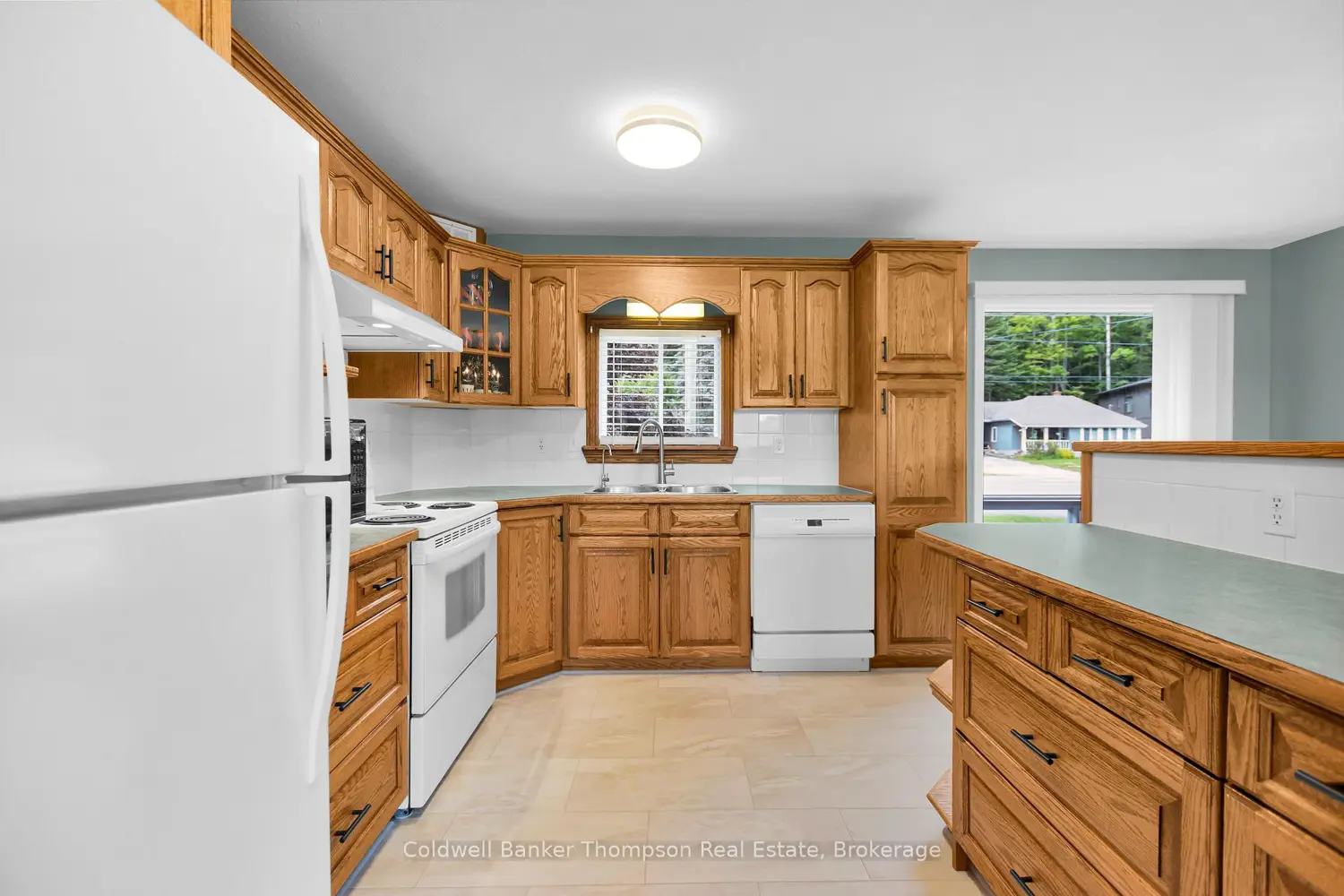 94 Brunel Road photo 3