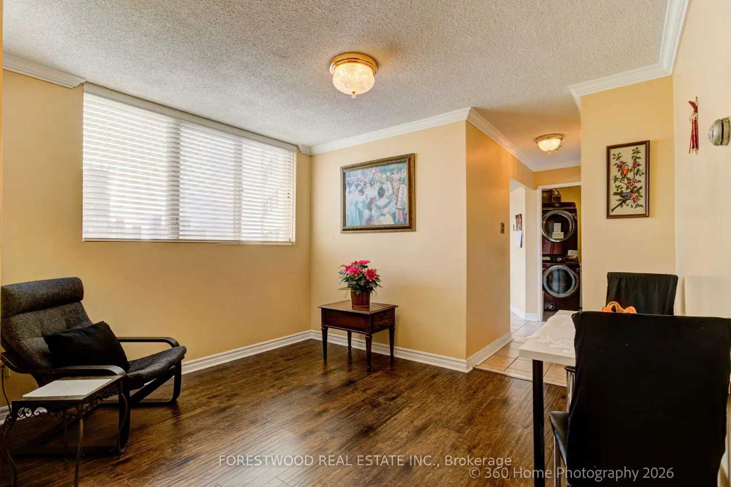 3700 Kaneff Crescent 2202 photo 5