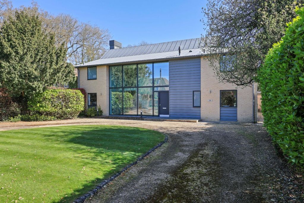 5 bed detached house for saleCoppice Avenue, Great Shelford CB22