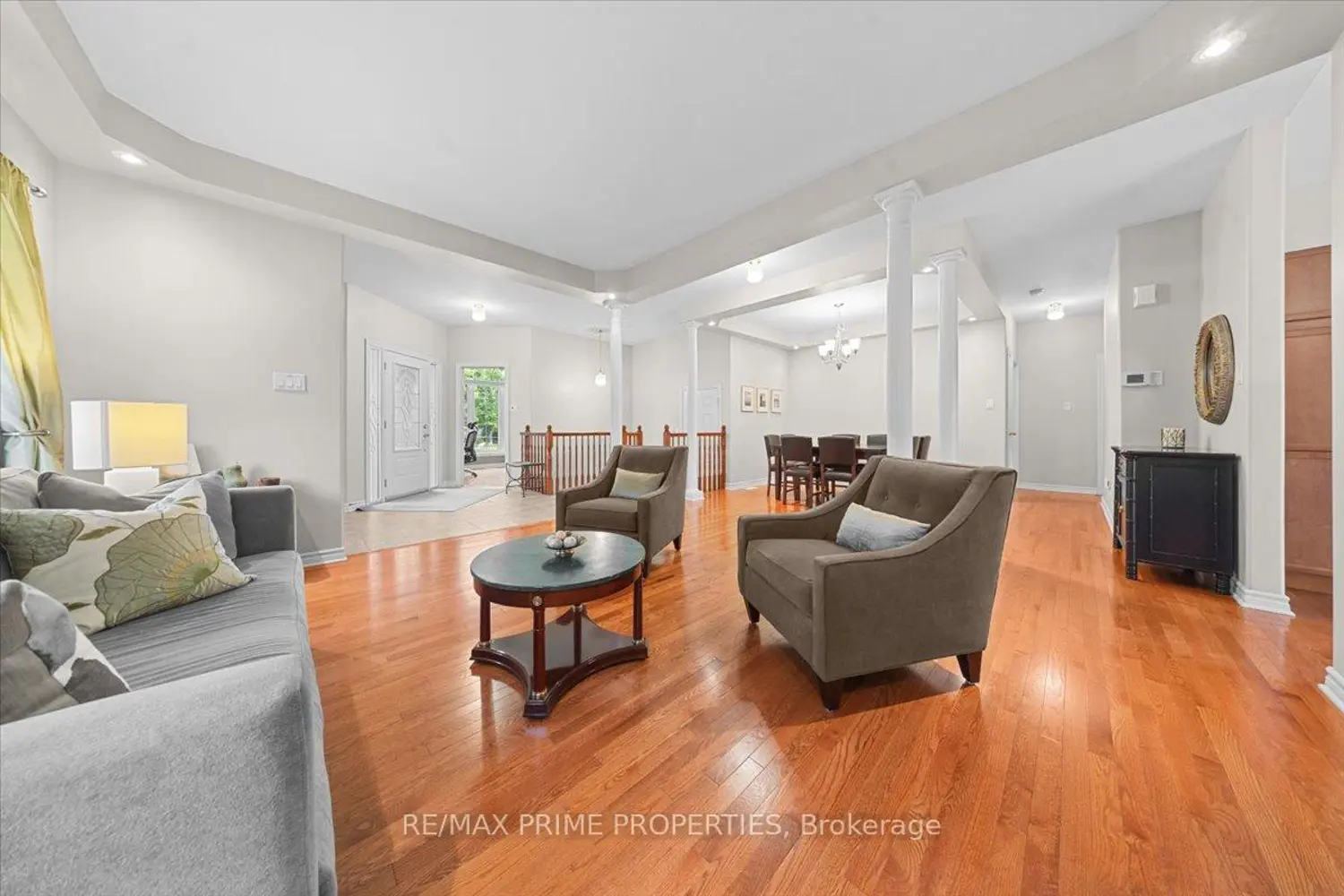 1863 Springridge Drive photo 4