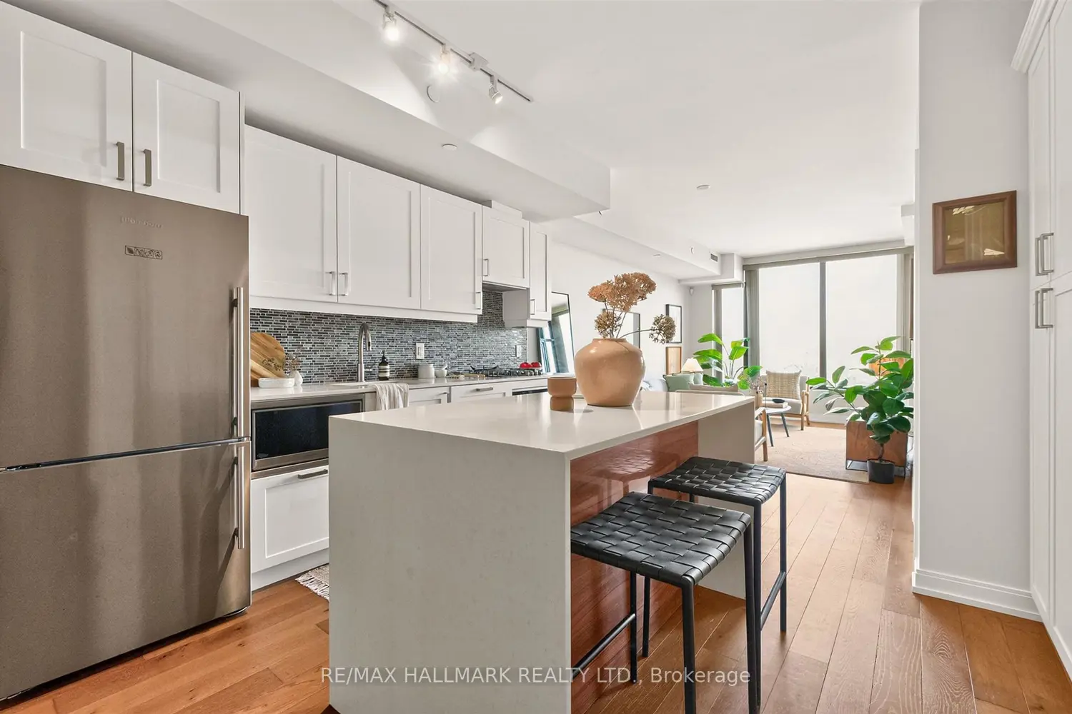 1100 Kingston Road 506