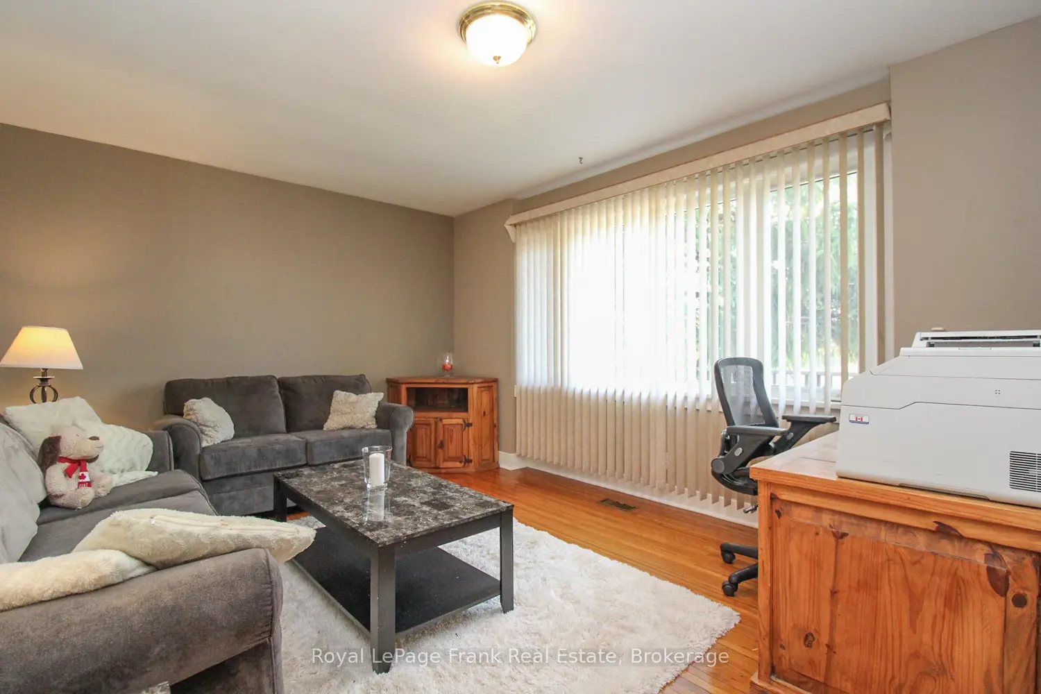 938 Parkhill Road photo 4