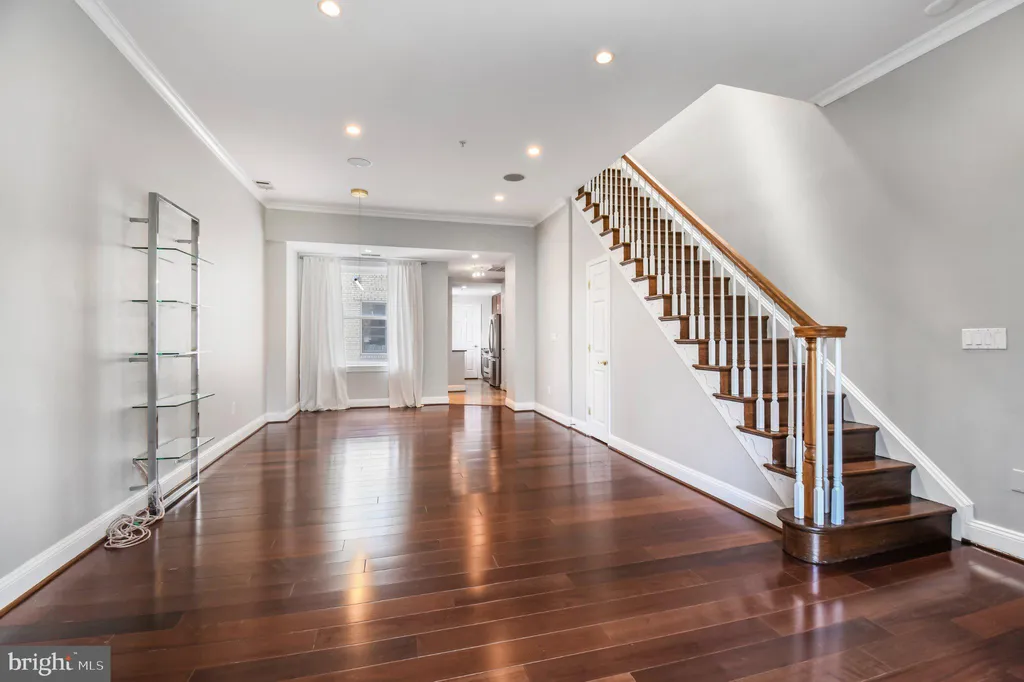 1229 12th Street NW Unit 201, Washington, DC 20005 photo 4