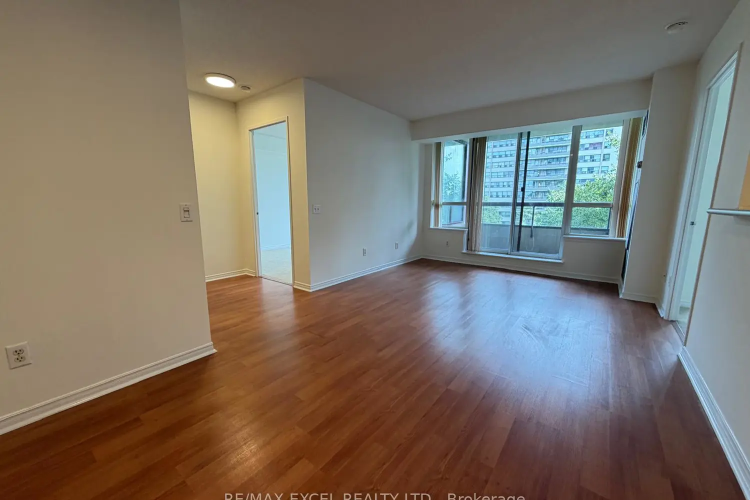 91 Townsgate Drive 507