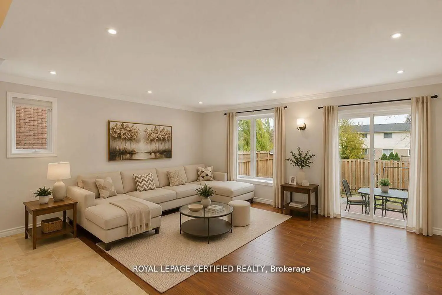 35 Trenholme Crescent photo 5