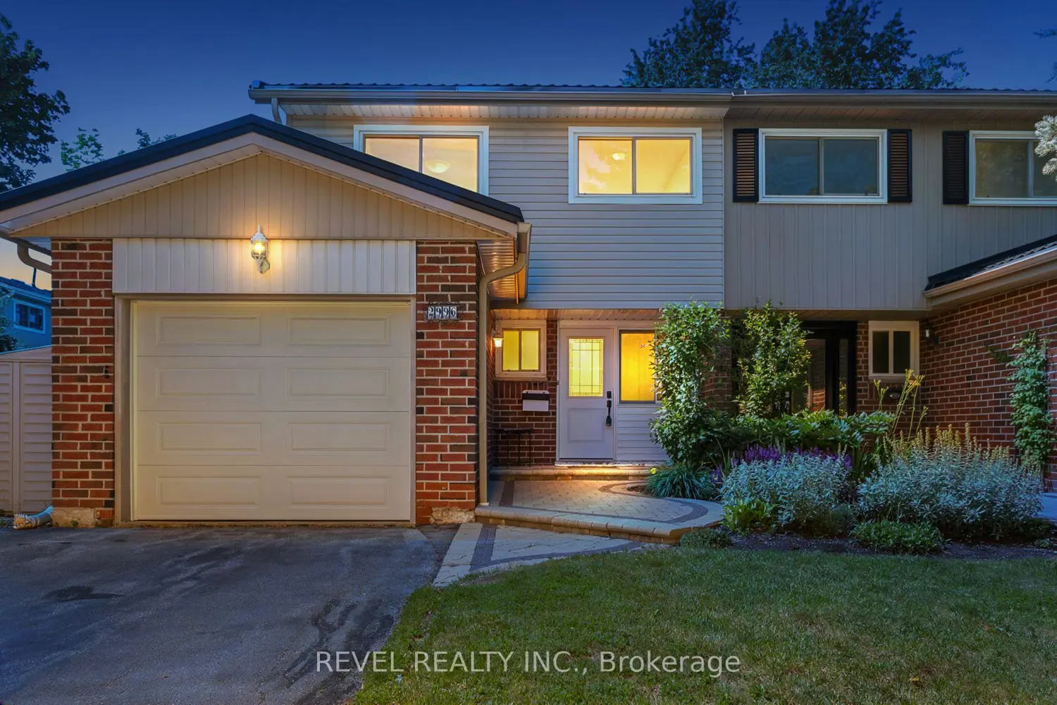 2996 Salerno Crescent