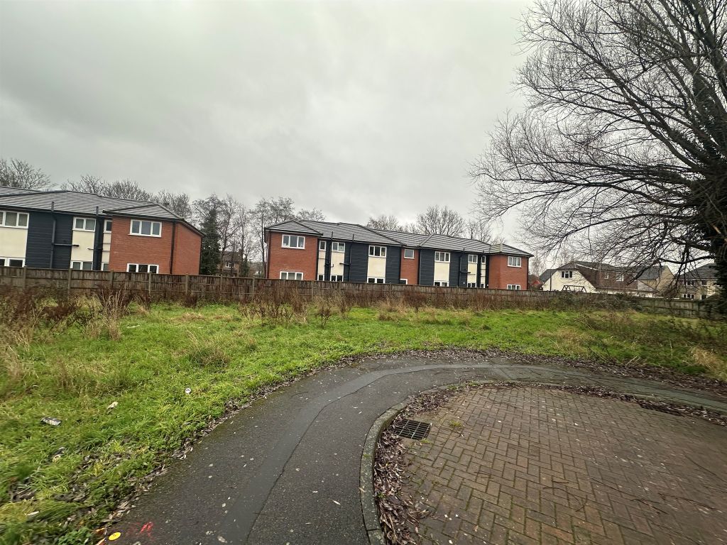 Land for saleLyvelly Gardens, Peterborough PE1