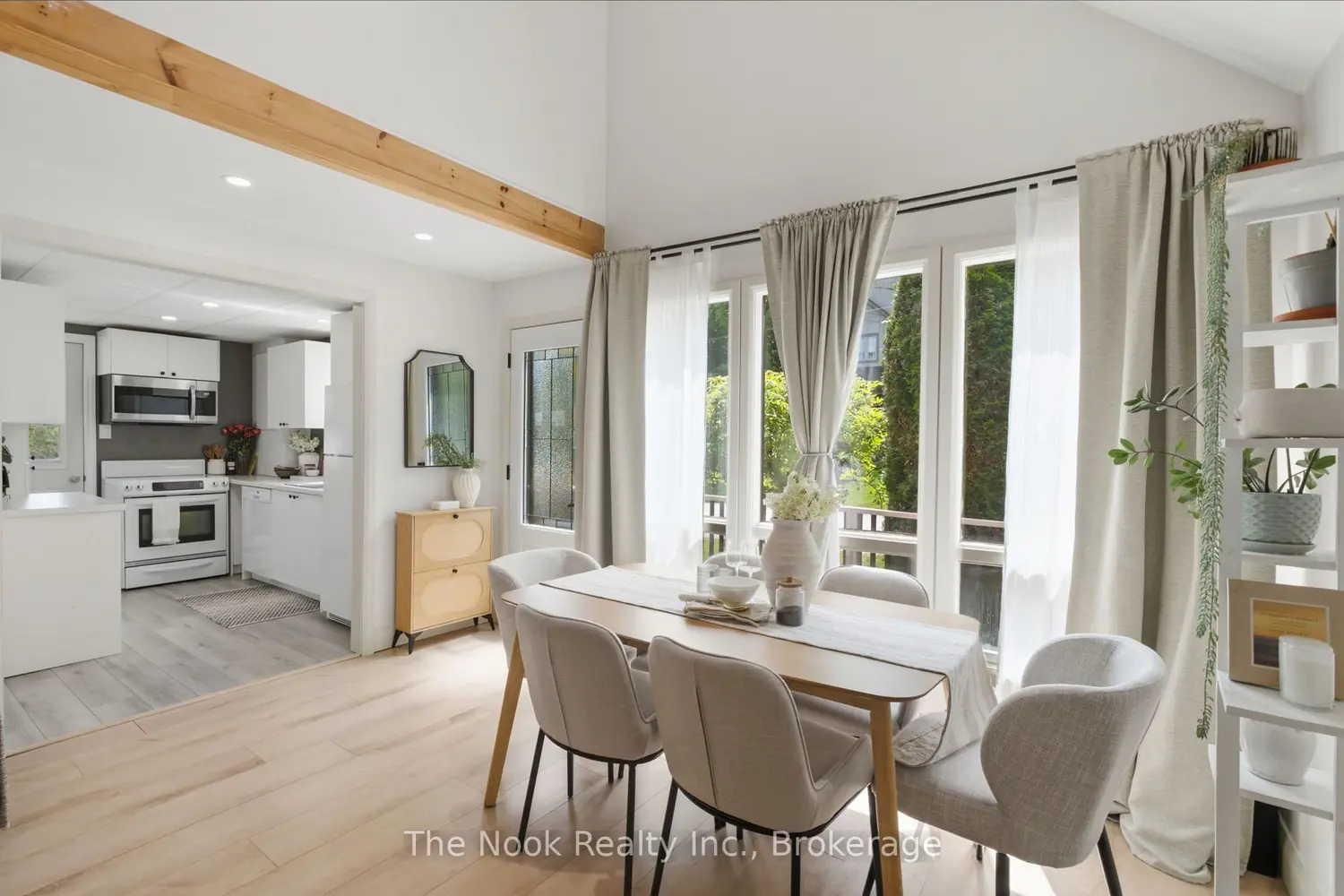 30 Lakeview Avenue photo 4