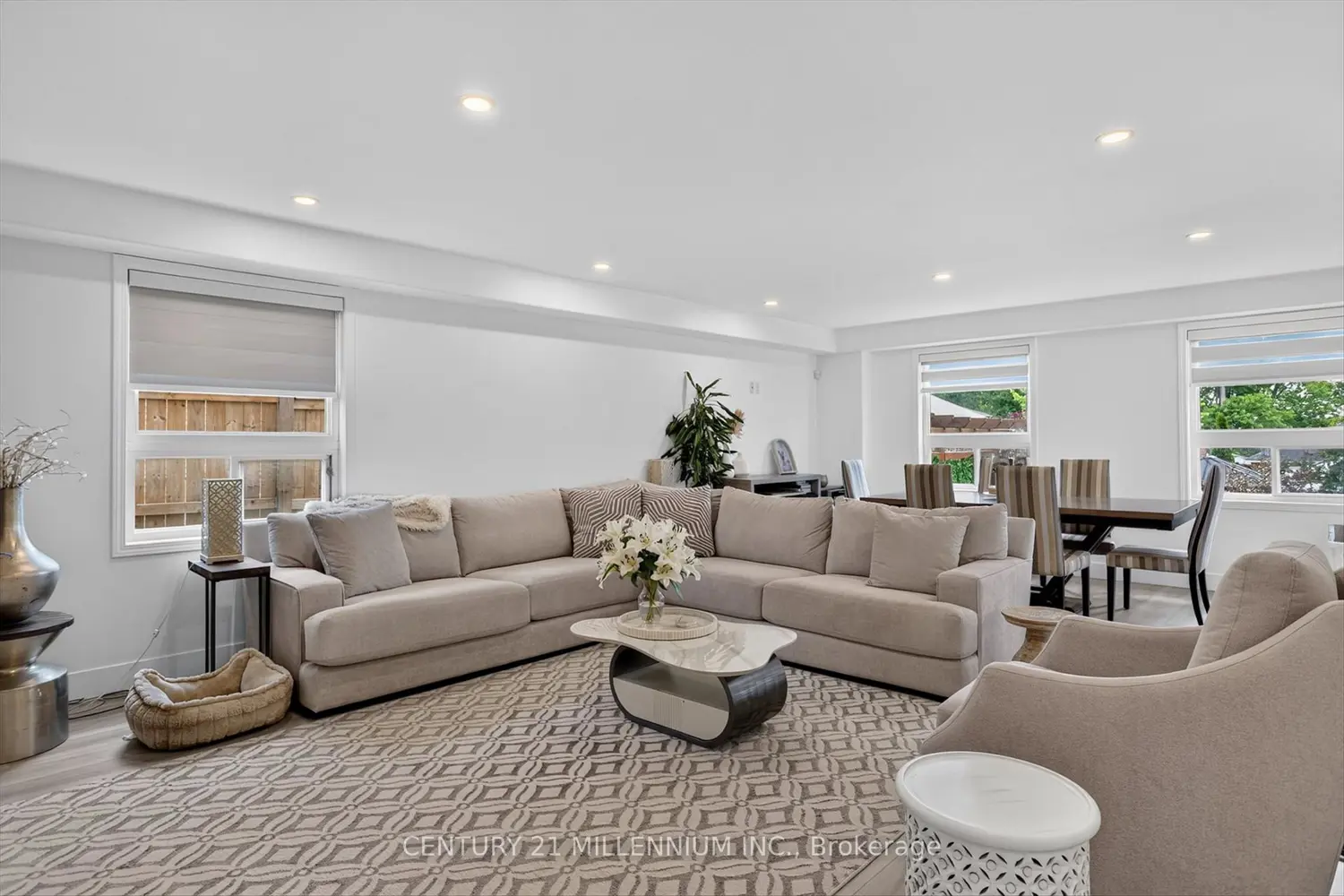 225 Lorne Court photo 4