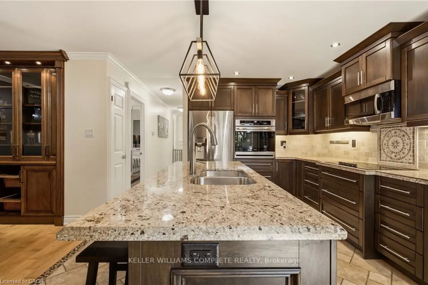 80 Wendover Drive photo 2
