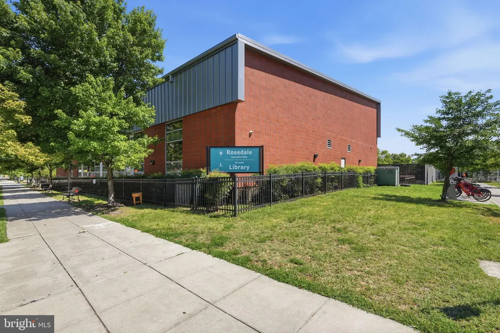1823 Gales Street NE, Washington, DC 20002