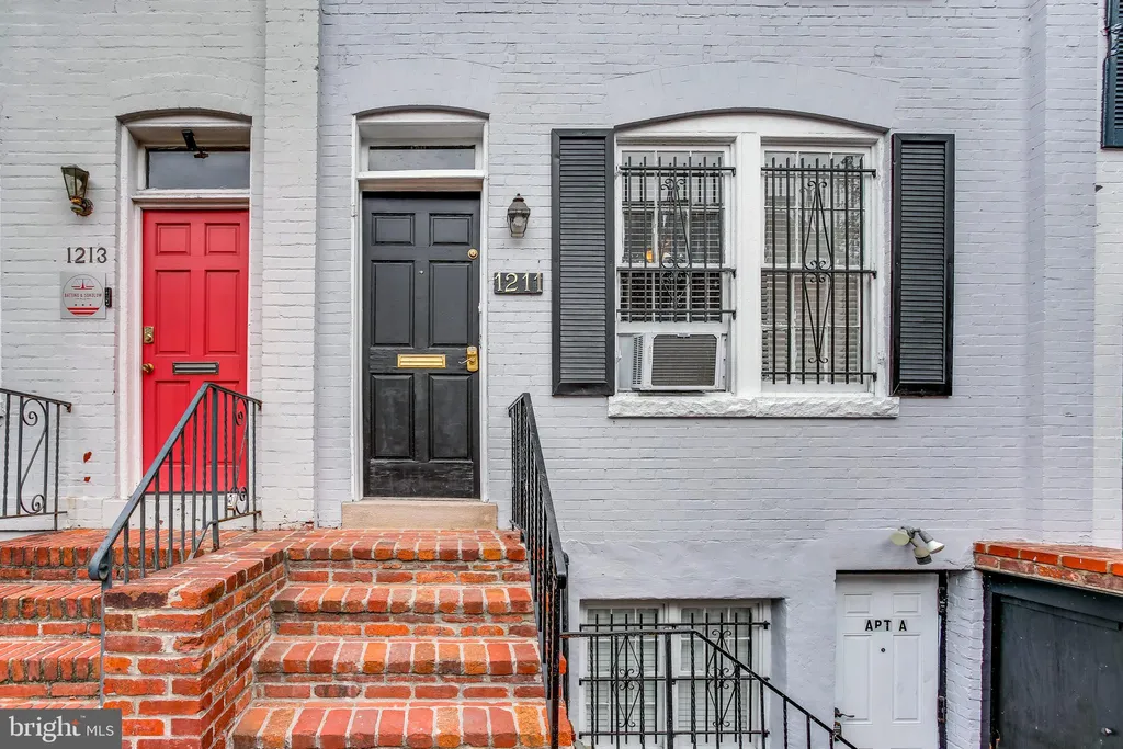 1211 33rd Street NW Unit 1, Washington, DC 20007 photo 2