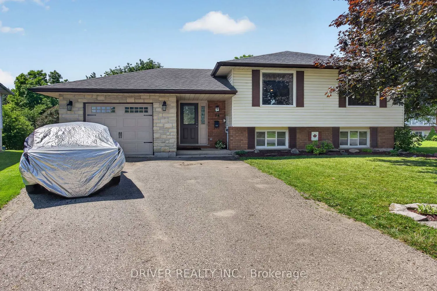24 Hawthorne Crescent