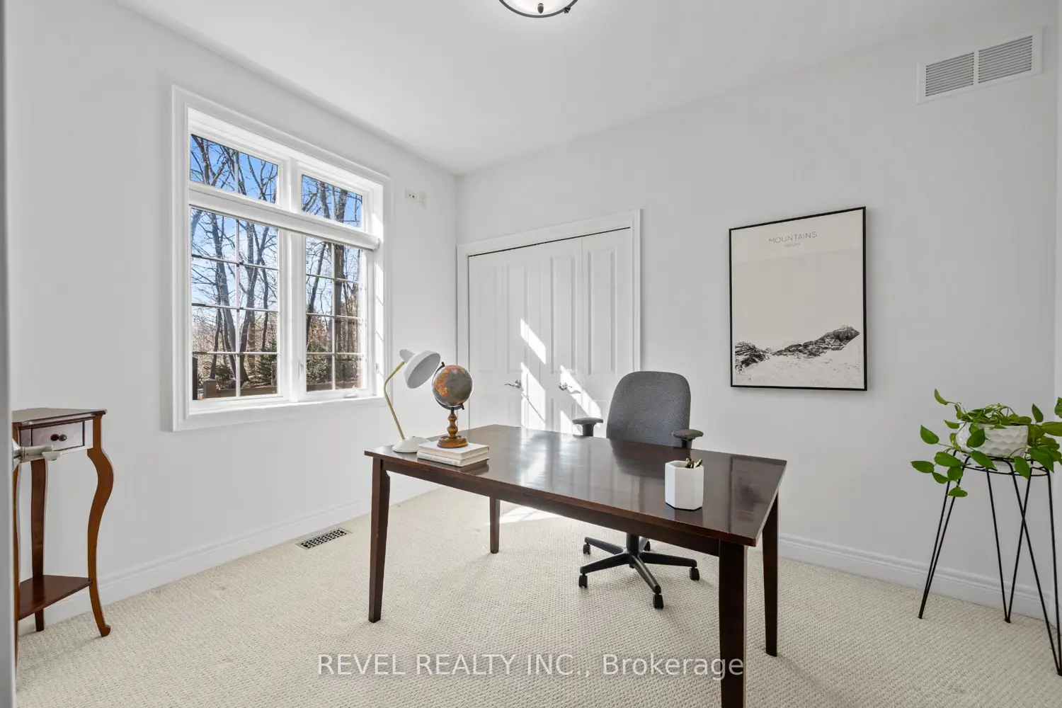 15 Mansfield Drive photo 5
