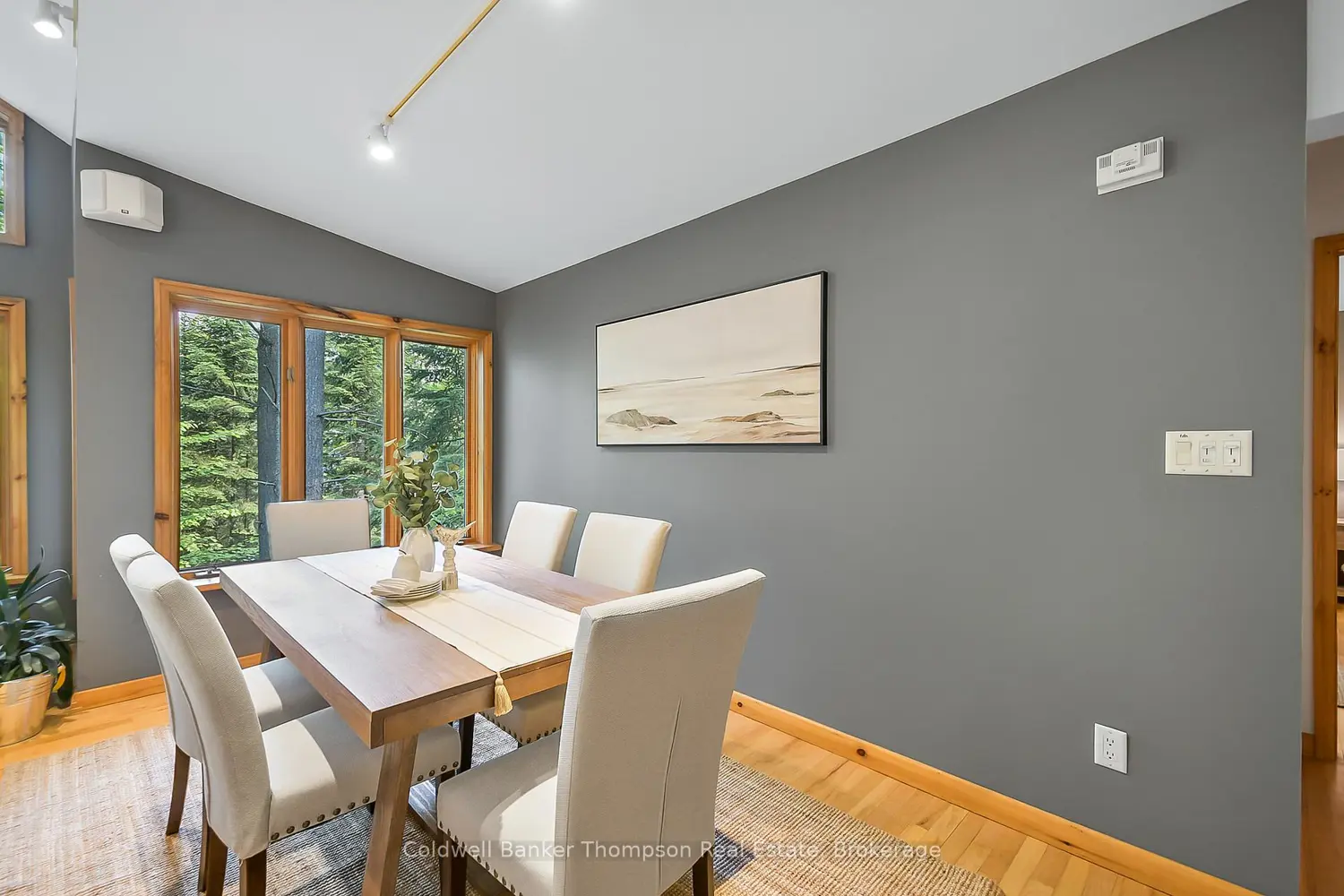 1109 Glenmount Road photo 5
