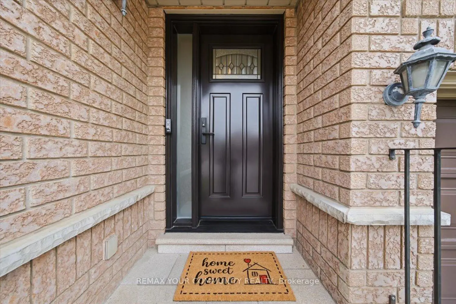 202 Matthew Drive photo 3