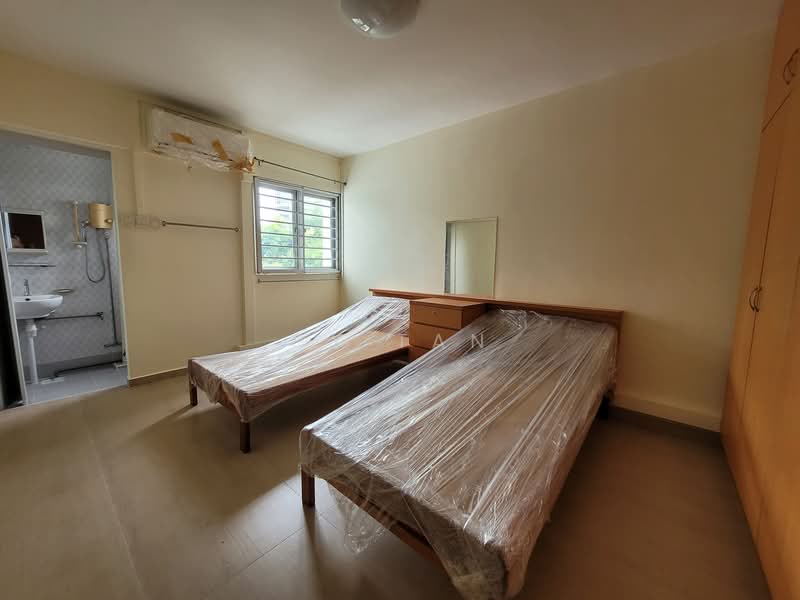 427 Clementi Avenue 3 photo 2