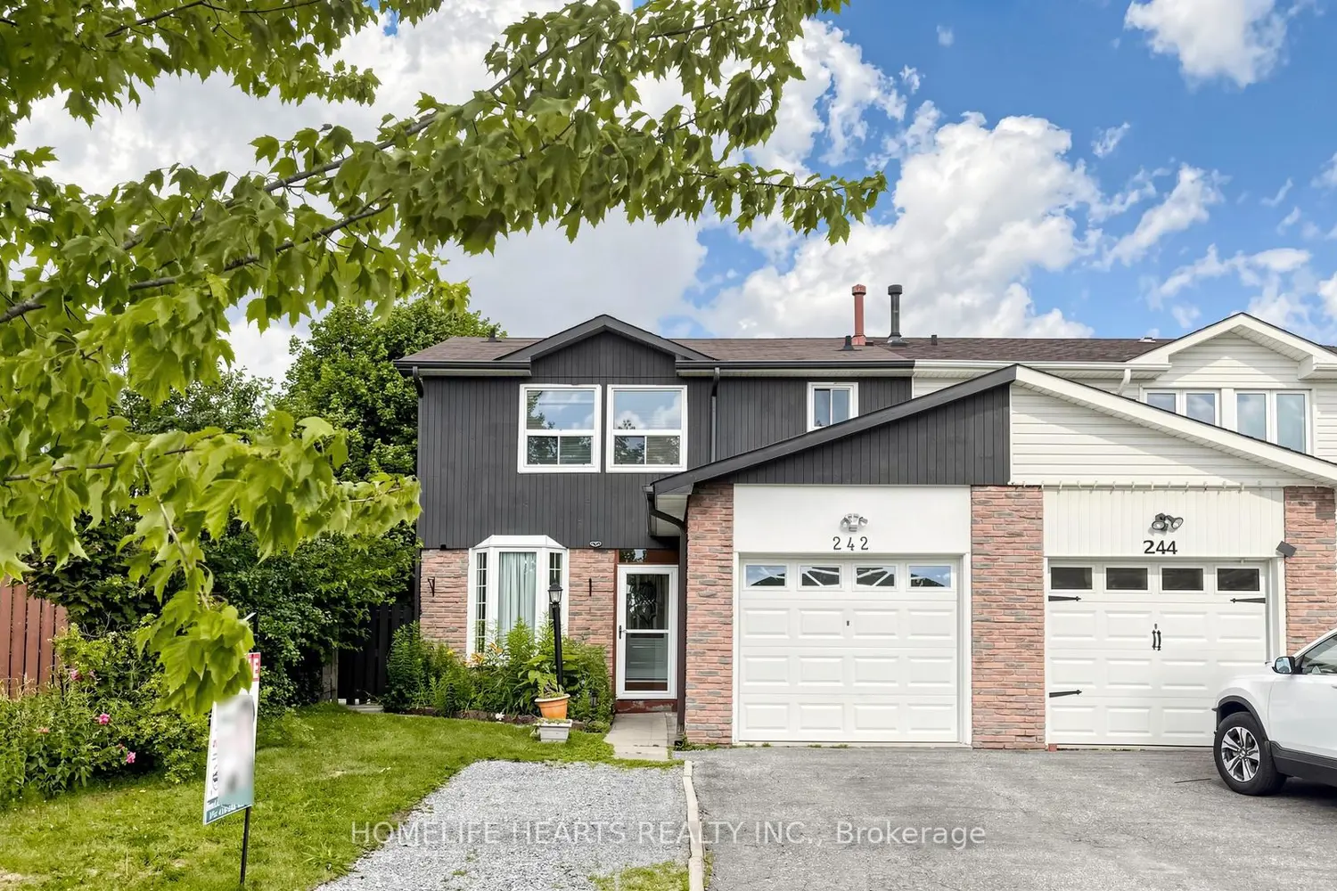 242 Braymore Boulevard photo 5