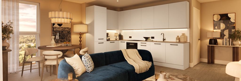 2 bed flat for saleBath, Bath BA2 photo 2