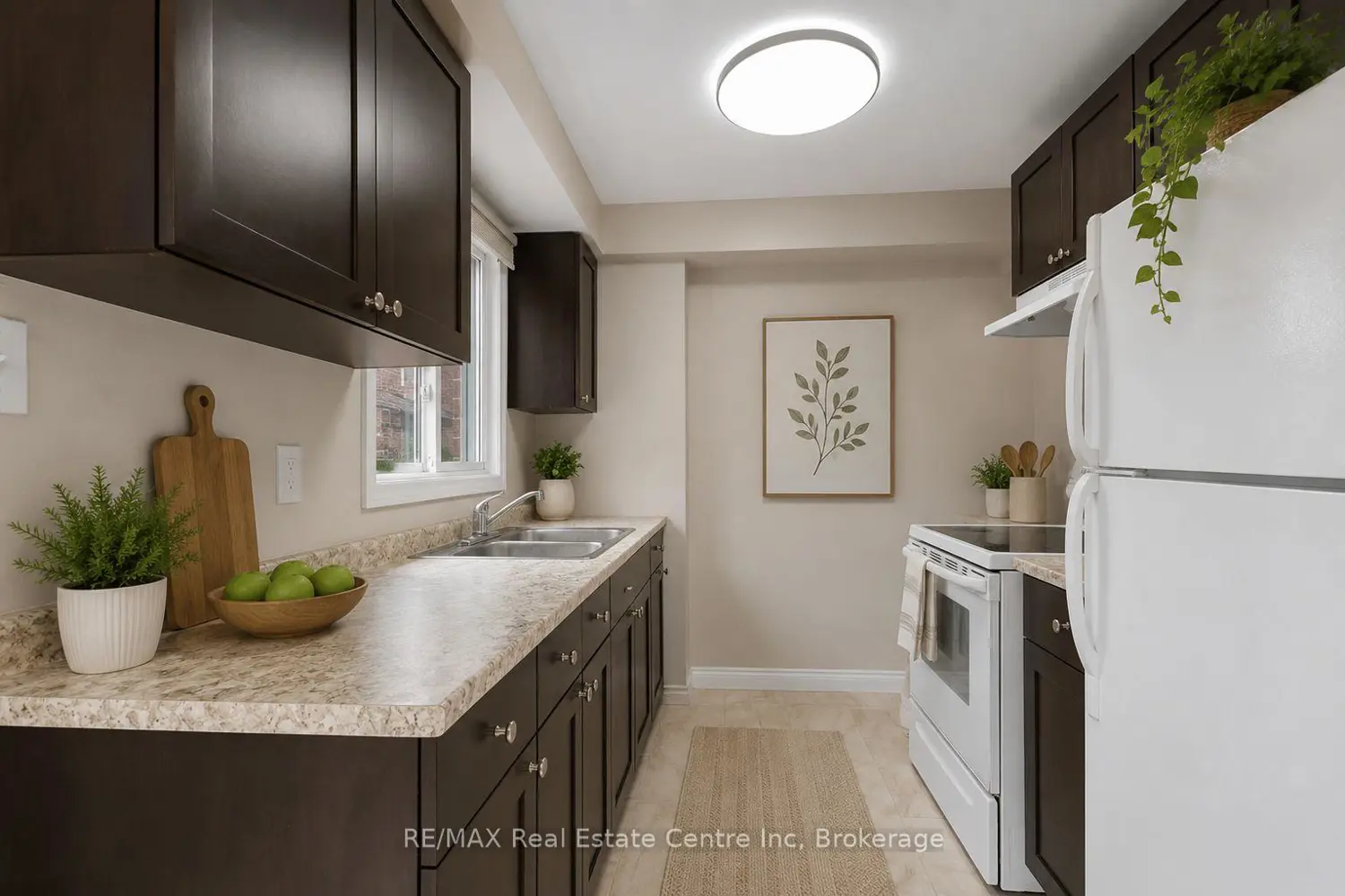 371 Bronte Street 49 photo 5