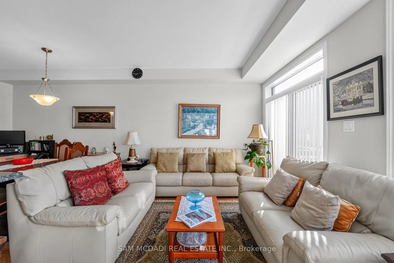 1402 Almonte Drive photo 4