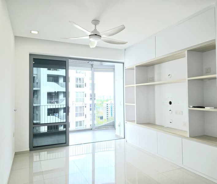 7 Tampines Avenue 8