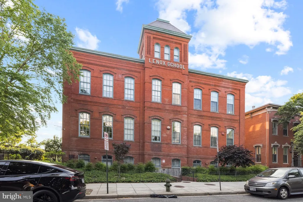 725 5th Street SE Unit 23, Washington, DC 20003