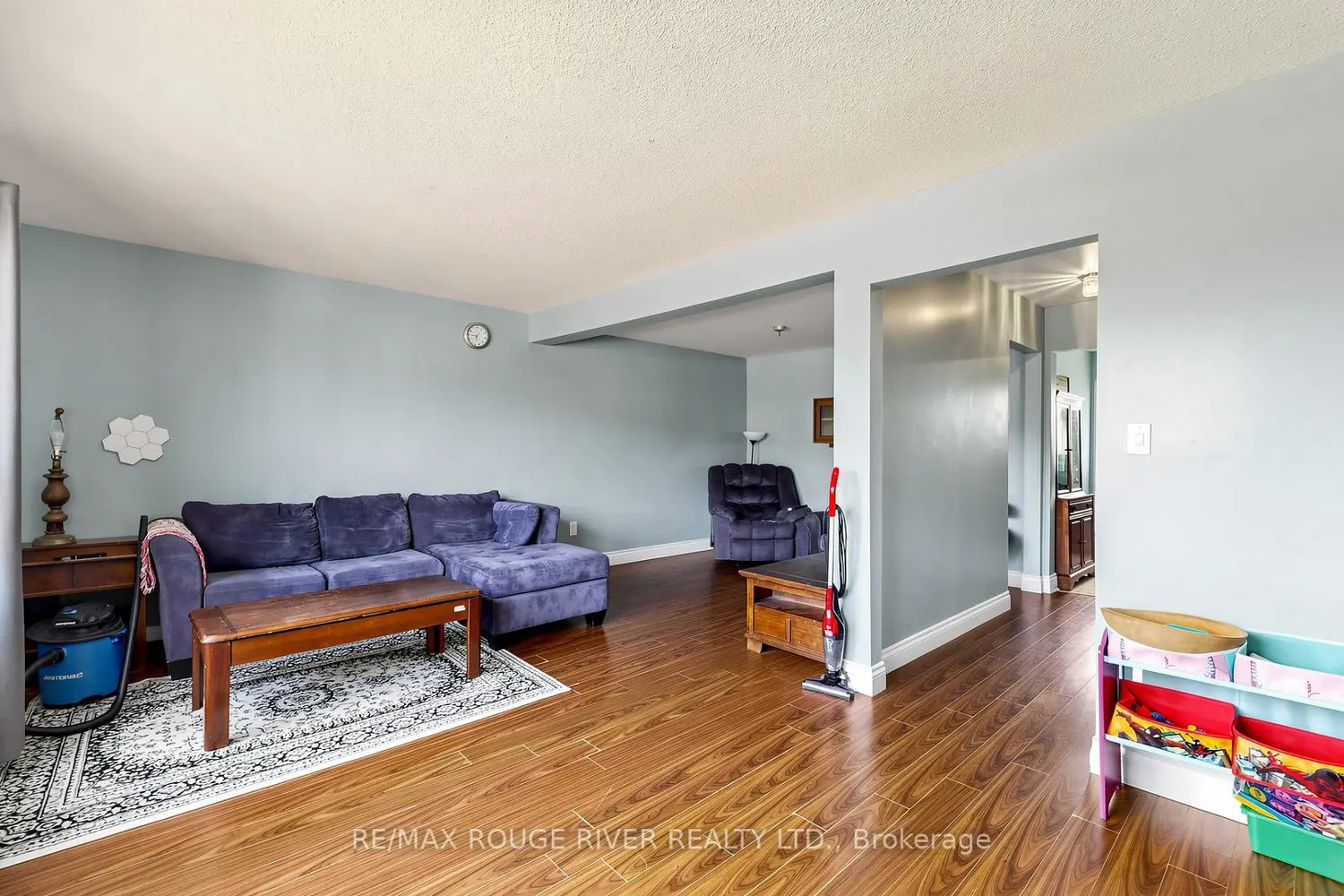 121 Deacon Lane photo 3
