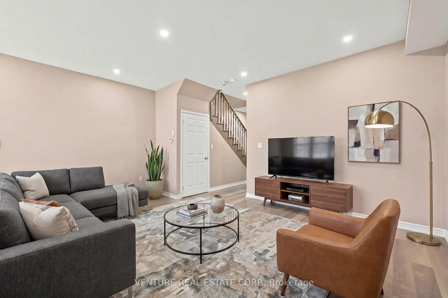 20 Prospect Way photo 4