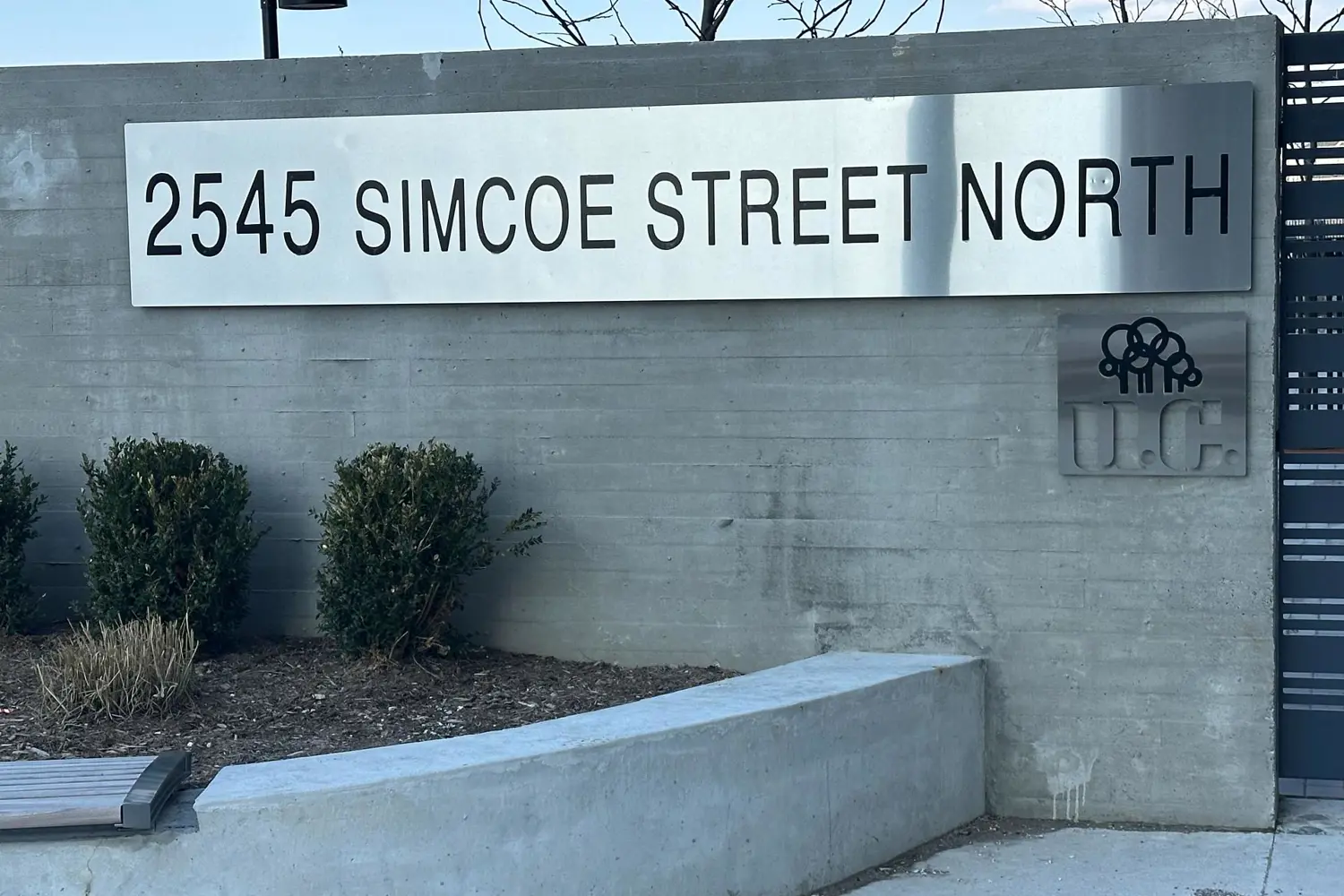2545 Simcoe Street 2615 photo 2