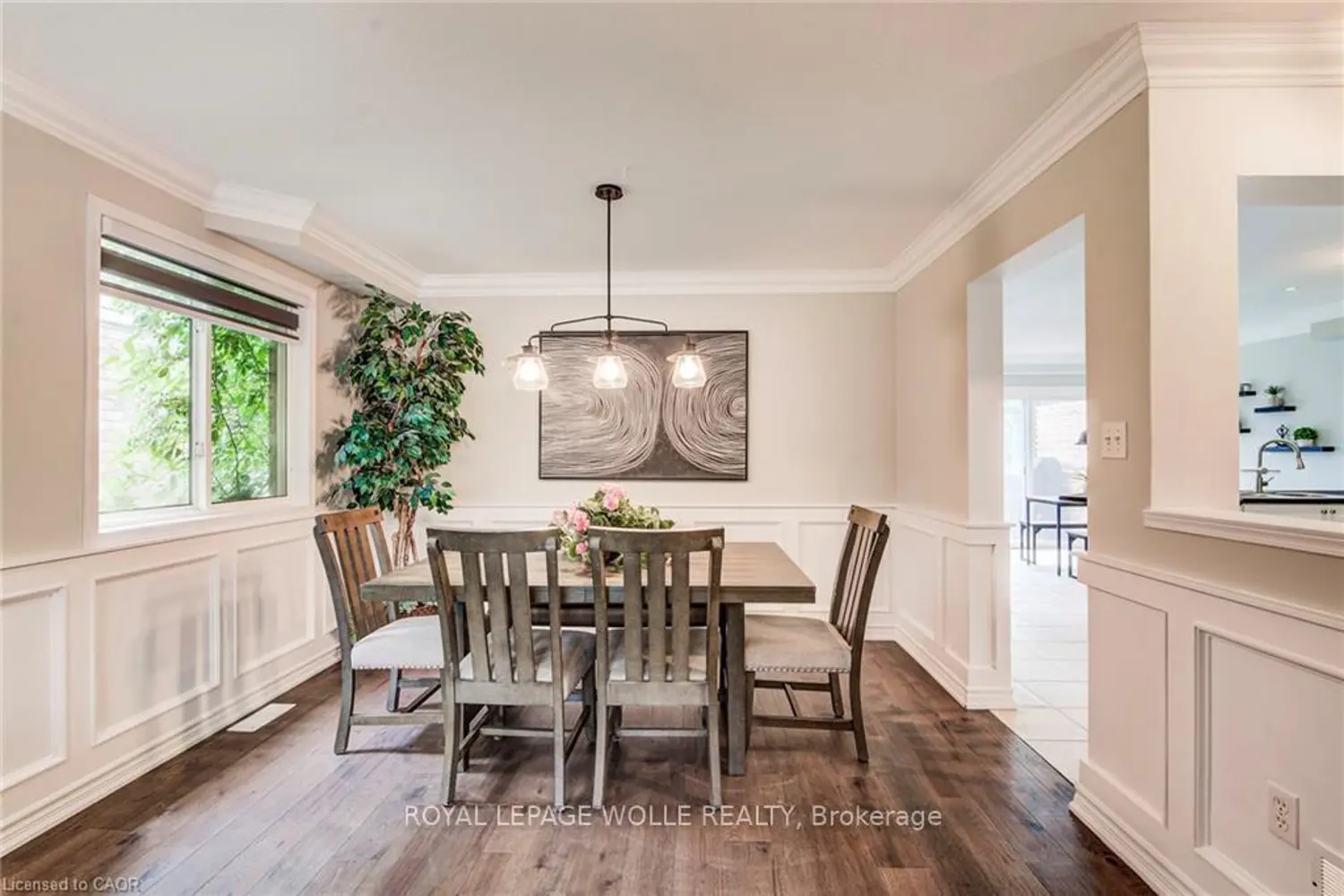 182 Kerwood Drive photo 2