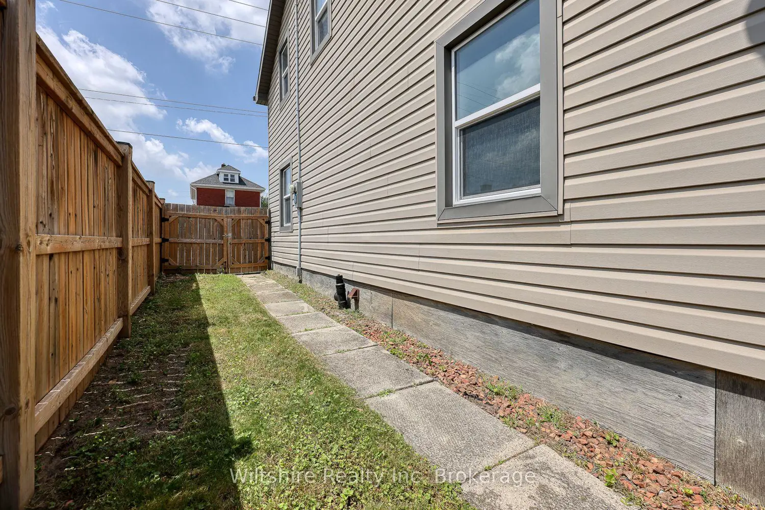 52 Bidwell Street photo 3