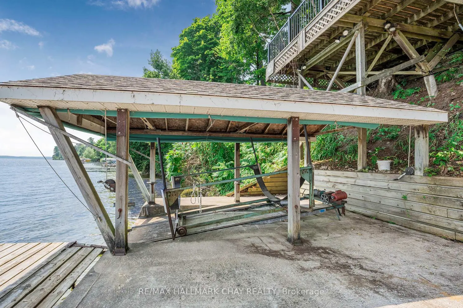 209 Bay Street photo 4