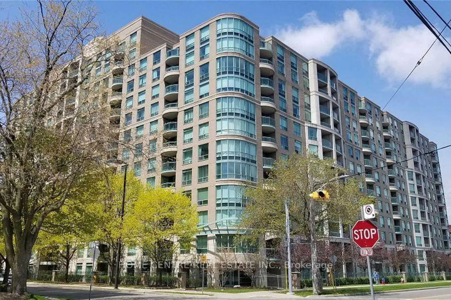 18 Pemberton Avenue 605