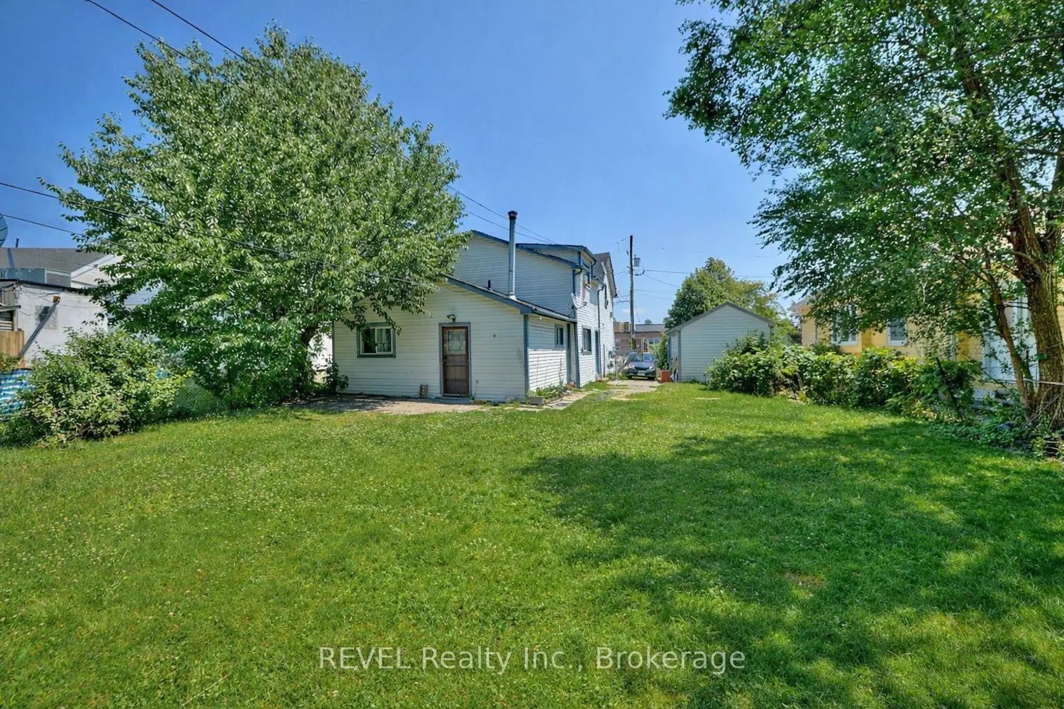 8 Pelham Road photo 3