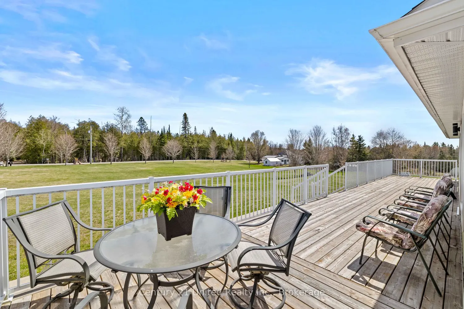 2278 Monck Road photo 2