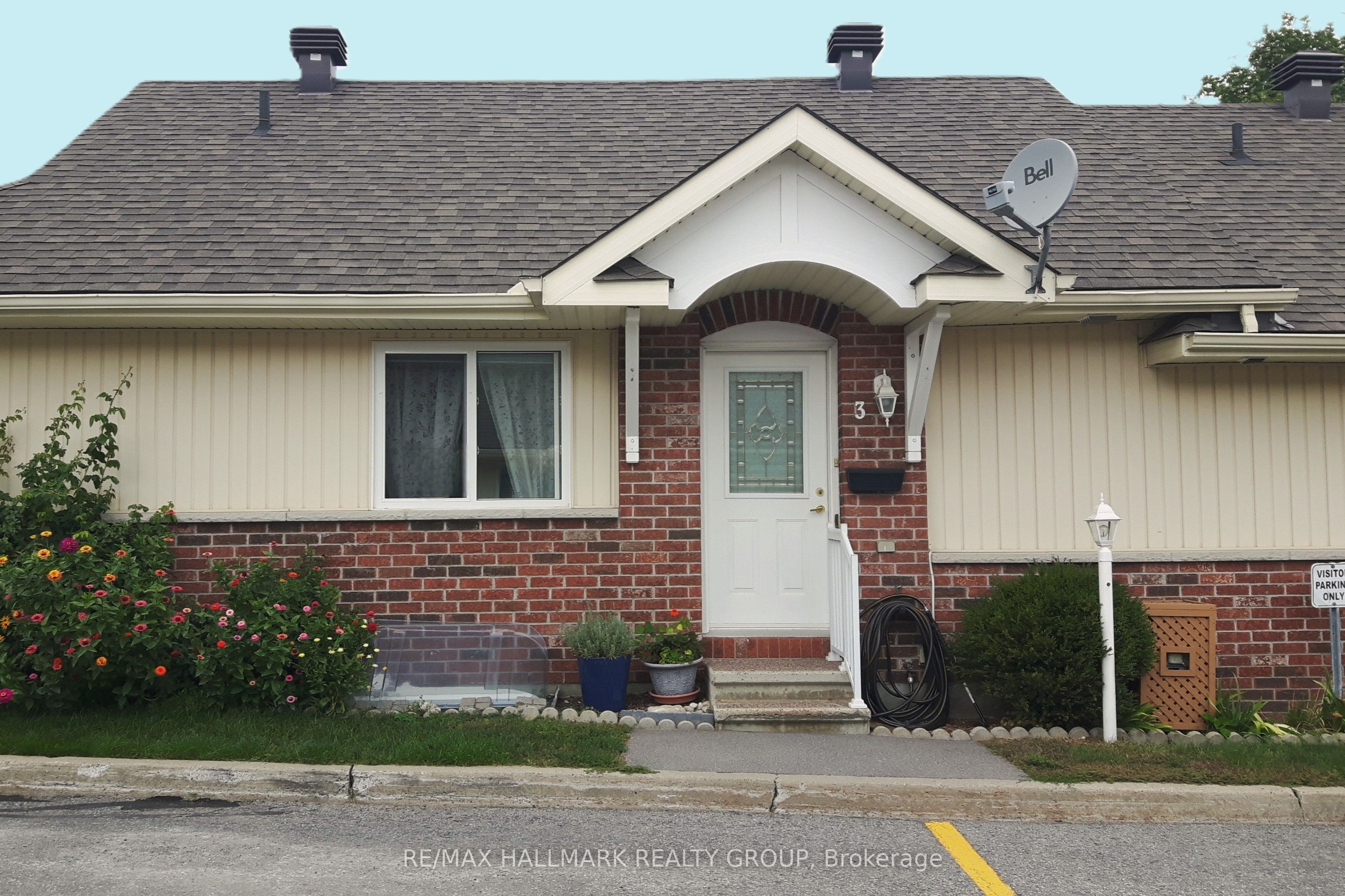 3 Daphne Crescent, Ottawa, ON, K2S 1Y1 photo 2