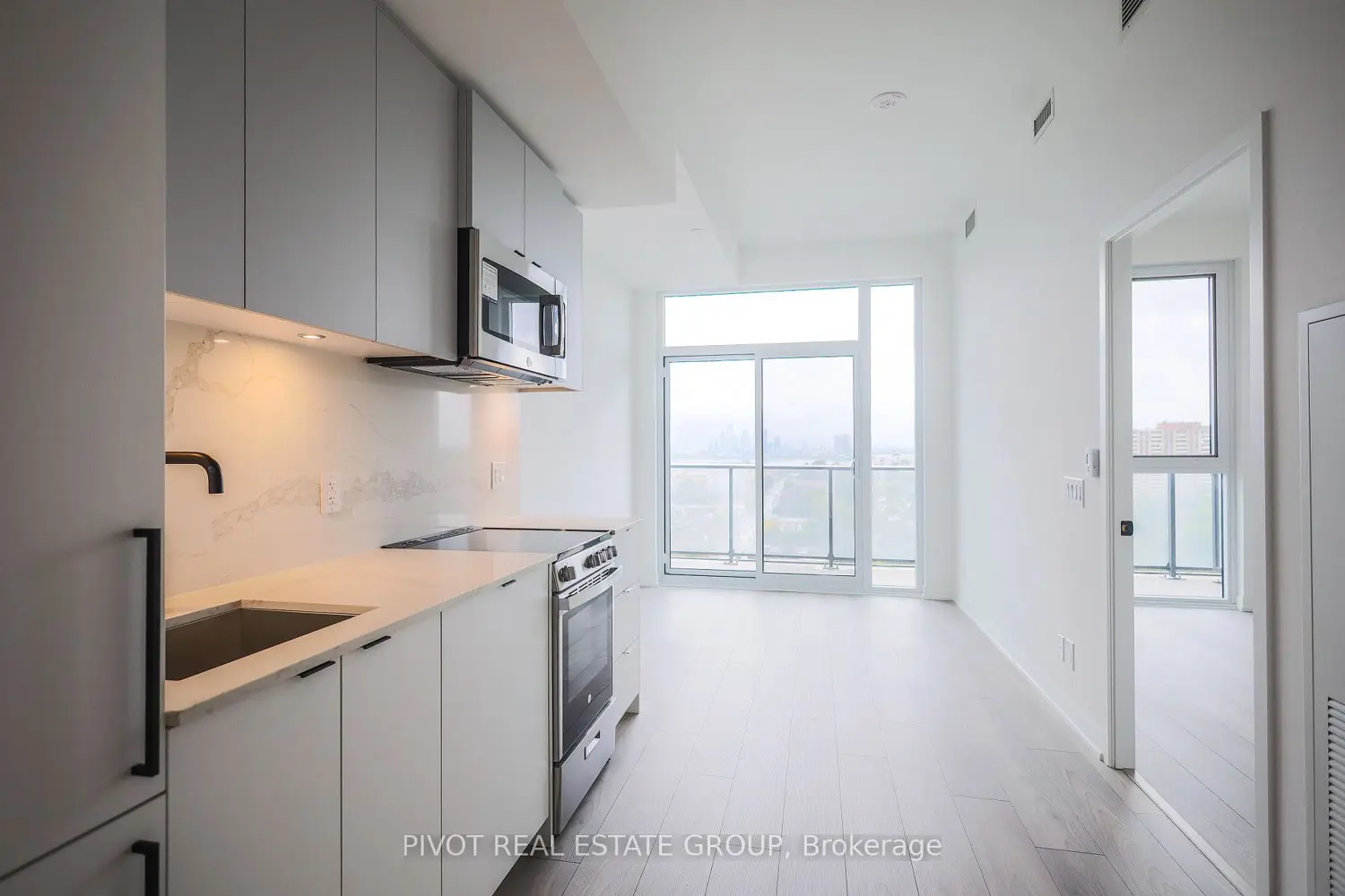 285 Dufferin Street 1406