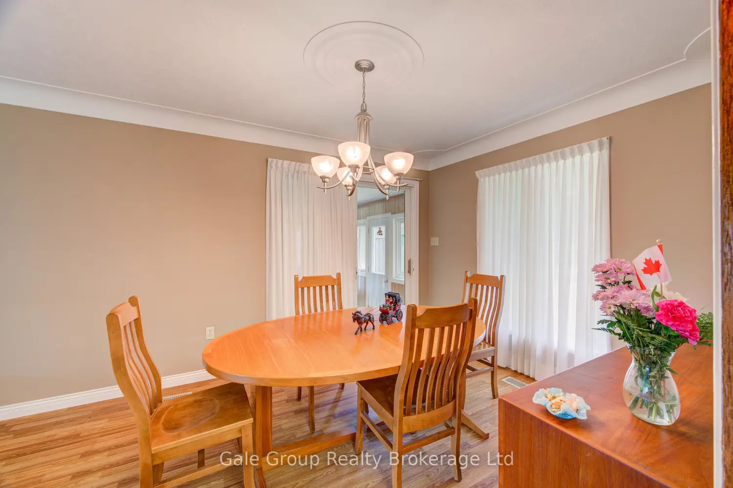 74 Pine Street photo 3