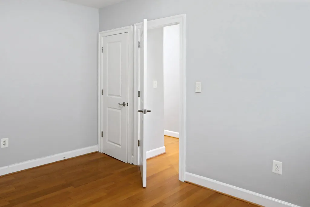 1815 A Street SE #101, Washington, DC 20003