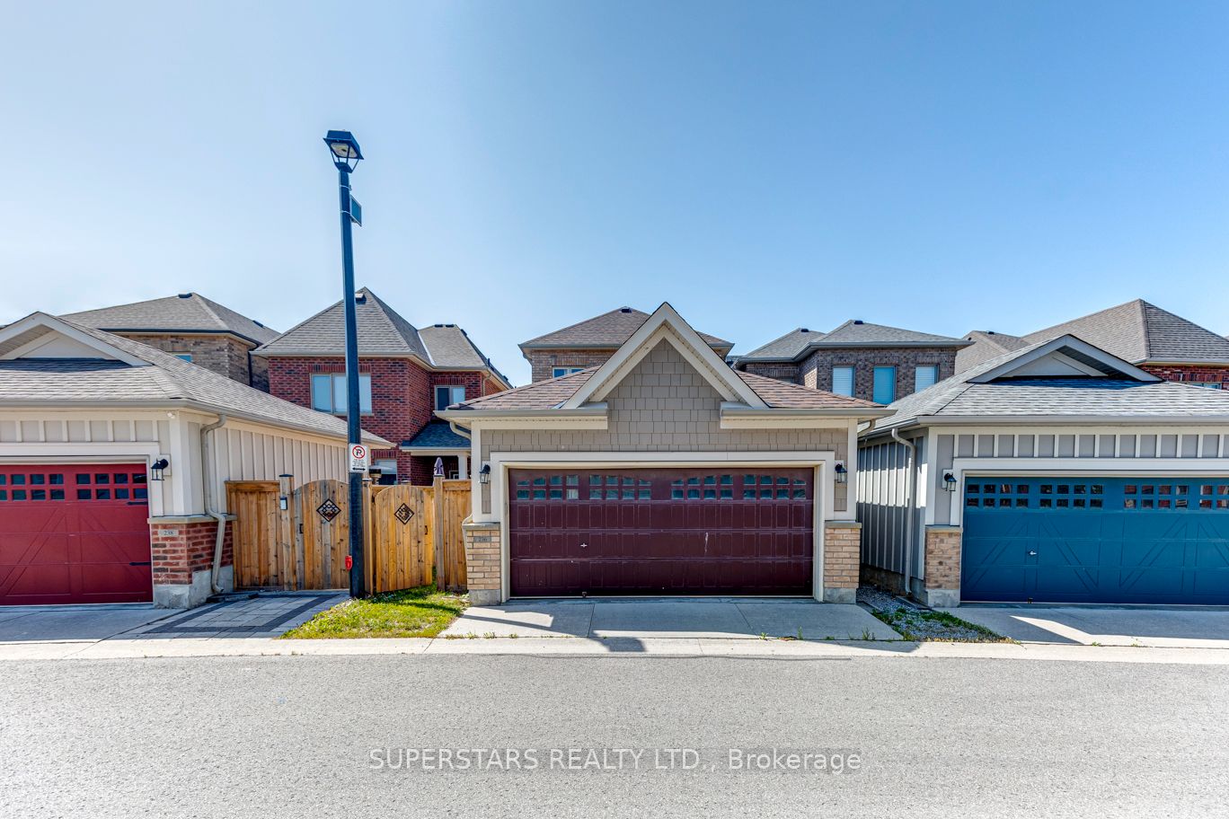 236 Paradelle Drive, Richmond Hill, ON, L4E 1E7 photo 2