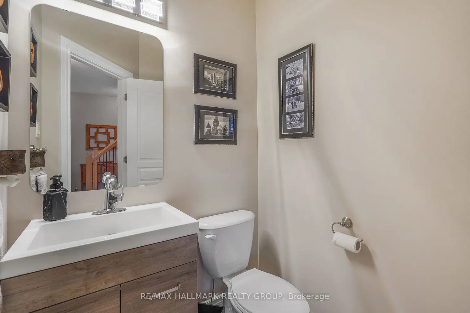 208 Opale Street photo 4