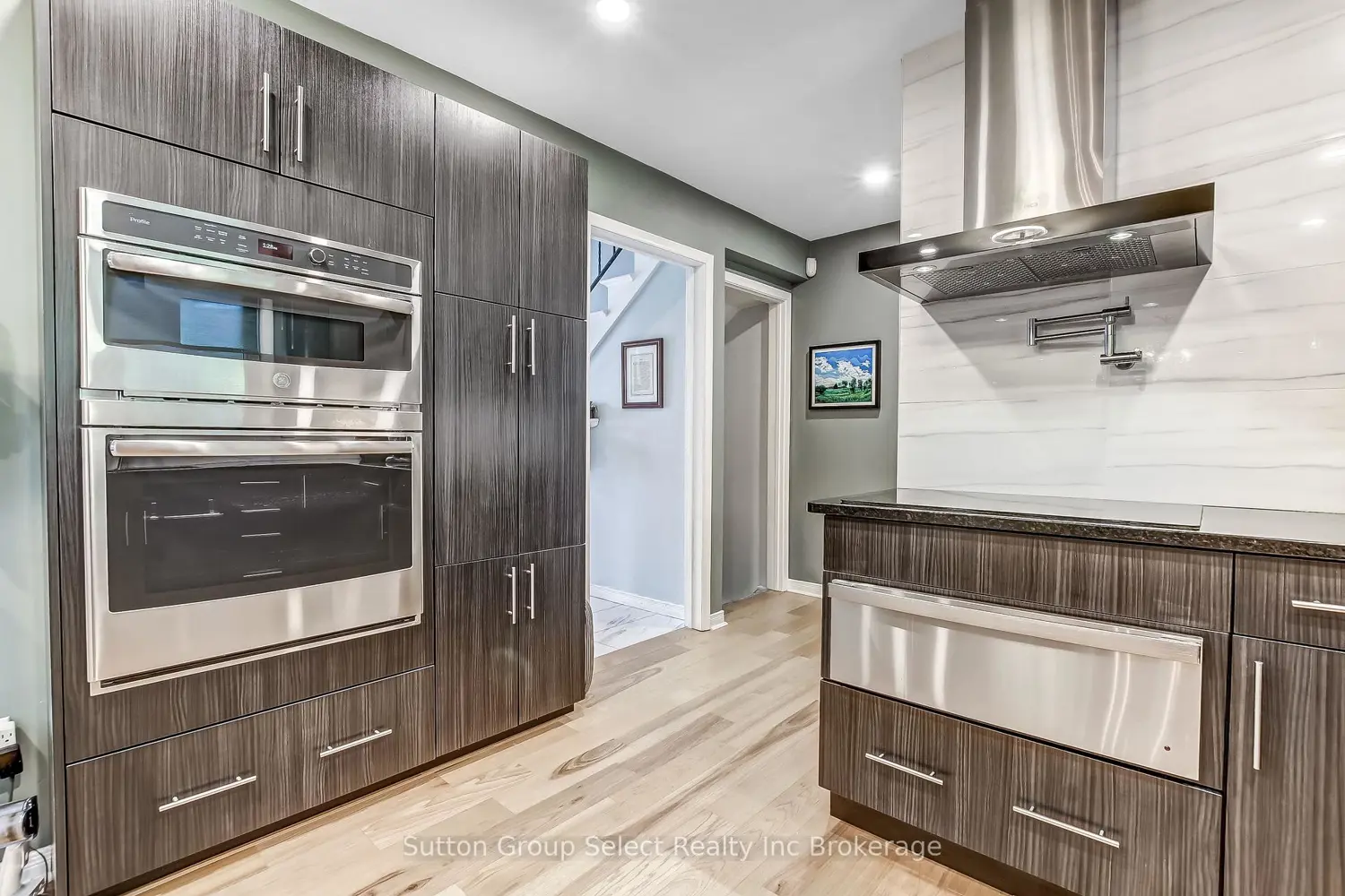 468 Lee Avenue photo 4