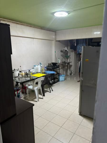 415 Pandan Gardens photo 3