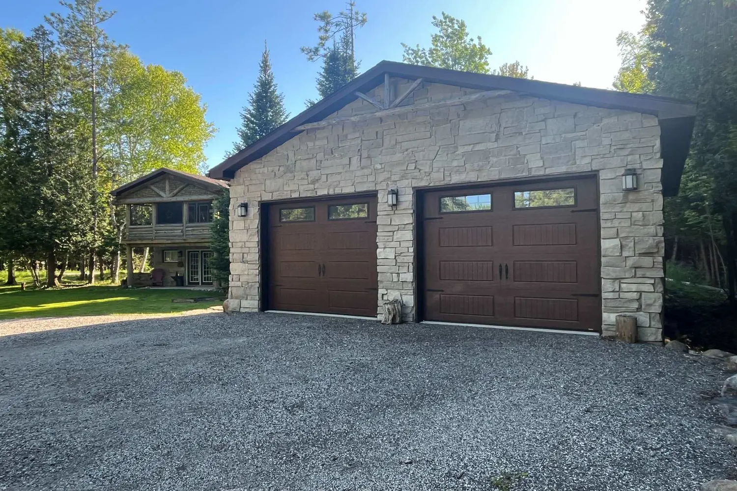 1535 15 Side Road photo 2