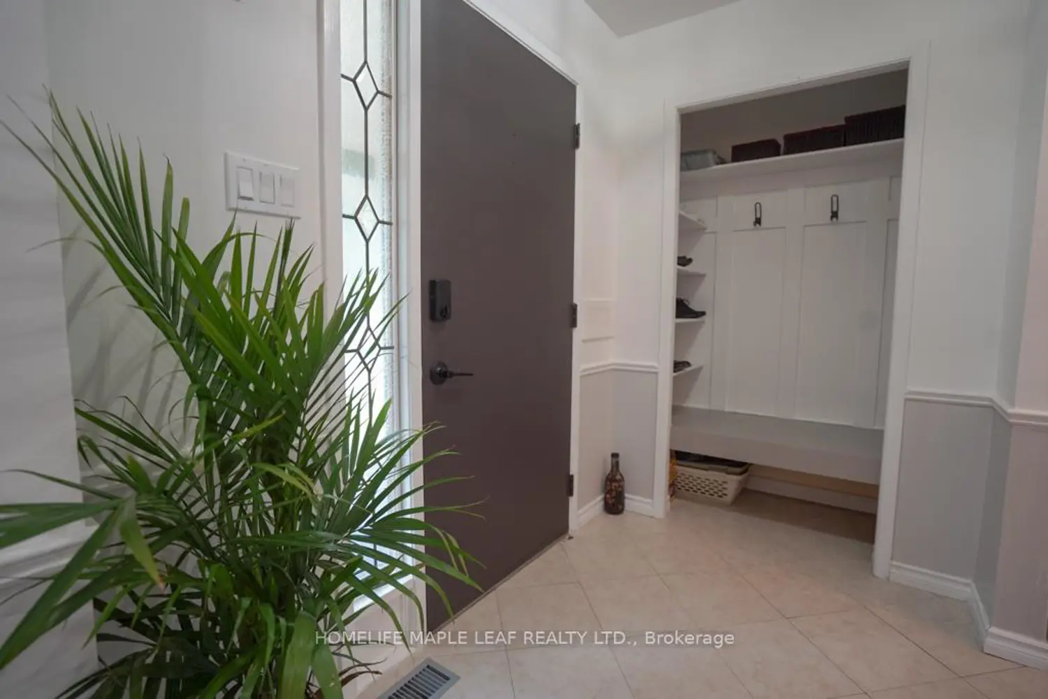 147 Muriel Crescent photo 2