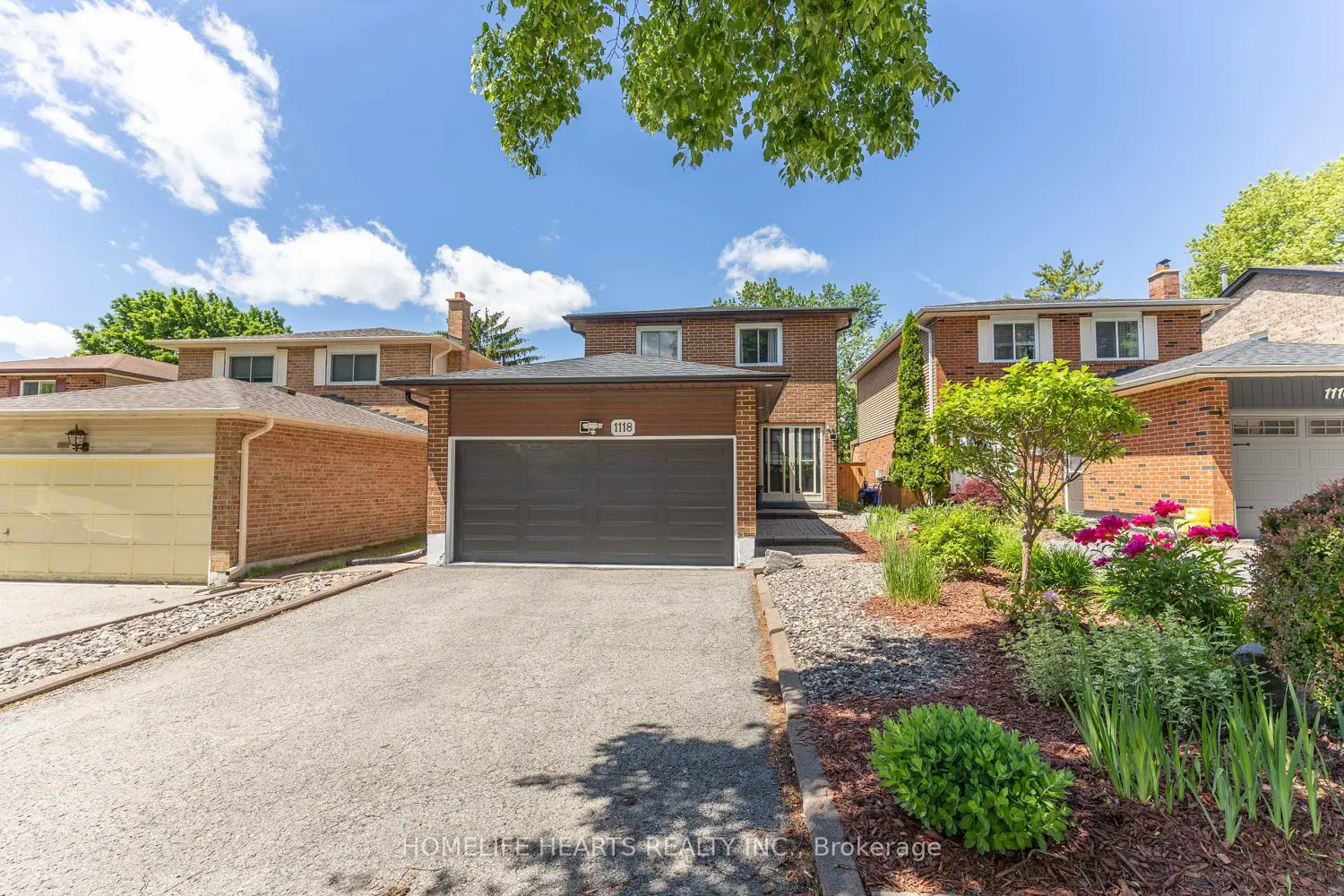 1118 Cedarcroft Crescent