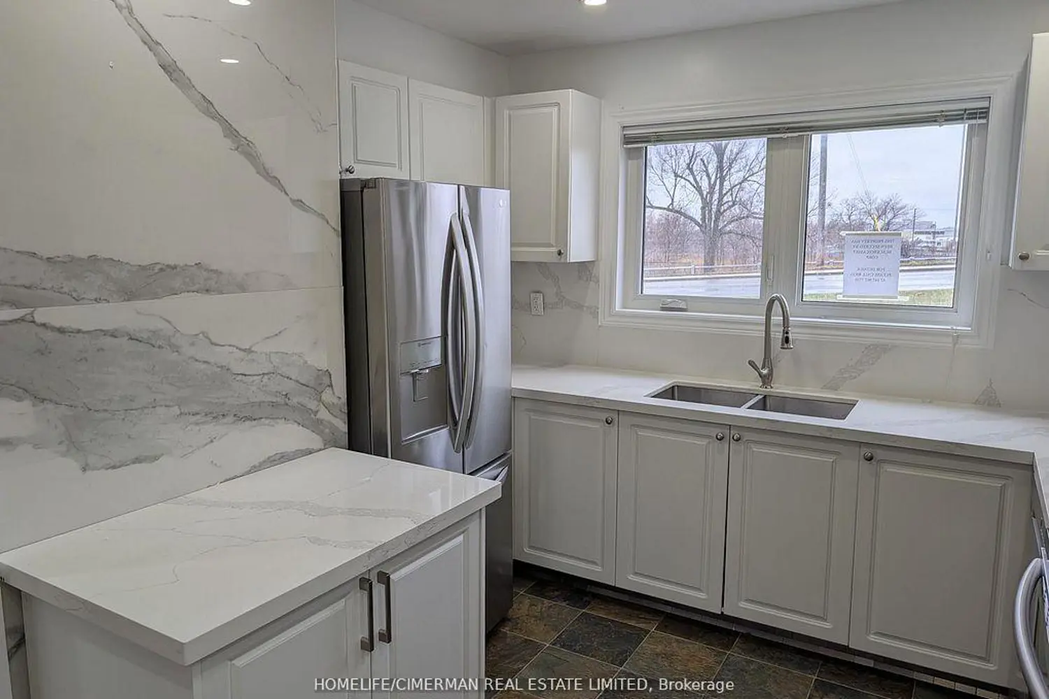 361 Birchmount Road photo 2